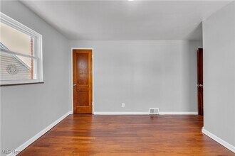 20850 Morris Ave in Euclid, OH - Building Photo - Building Photo