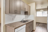 South Ridge Townhomes in Edmonton, AB - Building Photo - Building Photo