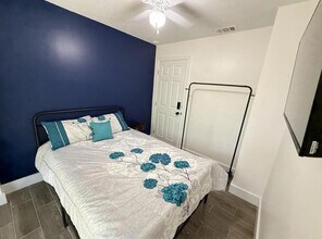 5140 River Bluff Lane in Jacksonville, FL - Building Photo - Building Photo