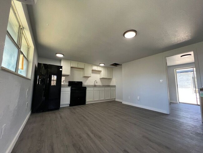 9320 Grandfield Rd in Thonotosassa, FL - Building Photo - Building Photo