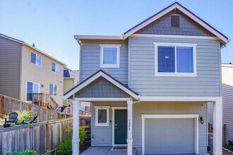 1321 NE 72nd Way in Vancouver, WA - Building Photo - Building Photo
