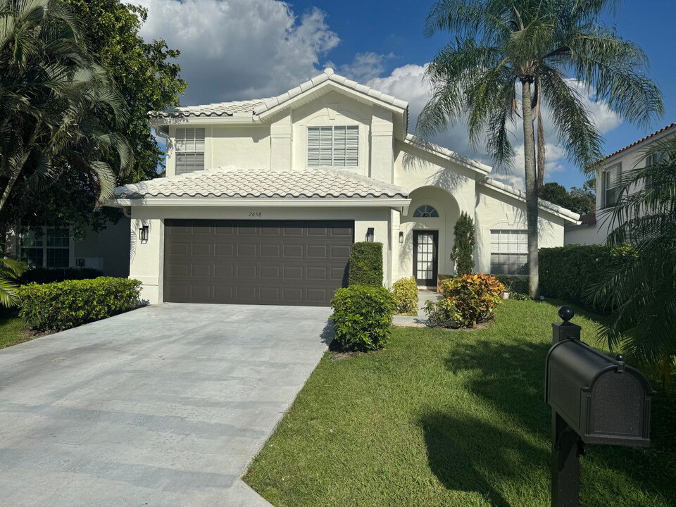 2658 Fairway Cove Ct in Wellington, FL - Building Photo