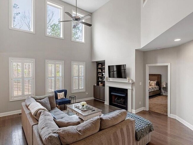 244 Winding Oak Way in Clayton, NC - Building Photo - Building Photo