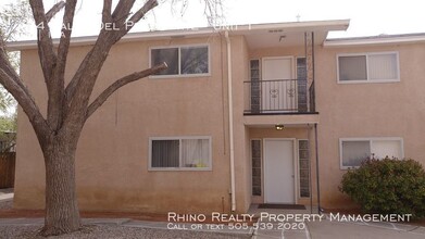 124 Calle Del Presidente-Unit -Unit 1 in Bernalillo, NM - Building Photo - Building Photo