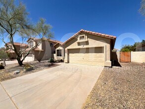 12189 N New Dawn Ave in Oro Valley, AZ - Building Photo - Building Photo