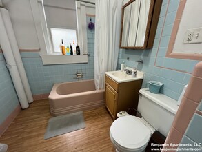 1786 Beacon St, Unit 1A in Brookline, MA - Building Photo - Building Photo