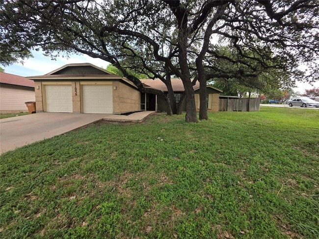 property at 11952 Sunhillow Bend