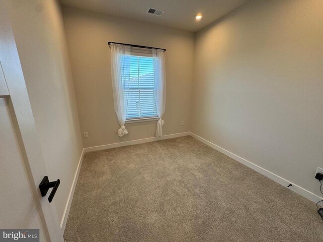 property at 3 Cinnamon Ln