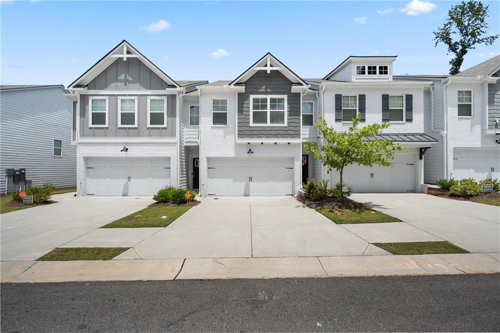 1872 Aron Ln in Conyers, GA - Building Photo