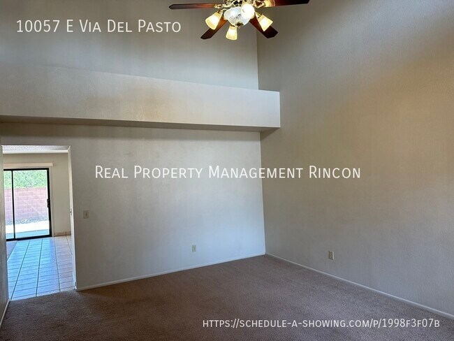 10057 E Vía Del Pasto in Tucson, AZ - Building Photo - Building Photo