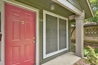 1015 E Yager Ln, Unit 88 in Austin, TX - Building Photo - Building Photo