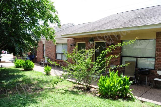 Kent Street Apartments in Bryan, TX - Building Photo - Building Photo