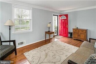 6659 Jefferson Ave in Falls Church, VA - Building Photo - Building Photo