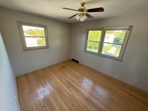 1430 Eder Ln, Unit 1430 in West Bend, WI - Building Photo - Building Photo