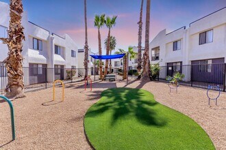 Mission Creek Apartments in Tucson, AZ - Foto de edificio - Building Photo
