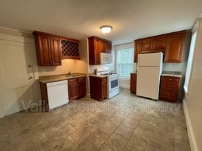 200 King St in Northampton, MA - Building Photo - Building Photo