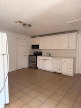 409 NW 33rd St in Miami, FL - Building Photo - Building Photo