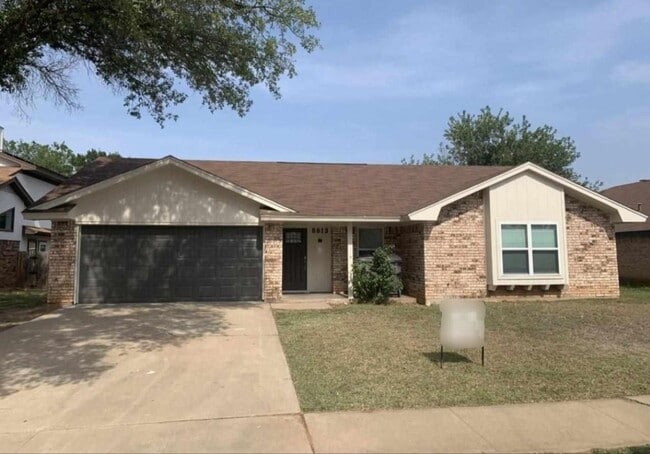 5813 Briargrove Dr