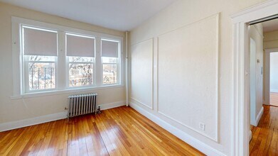 1687 Commonwealth Ave, Unit 25 in Boston, MA - Building Photo - Building Photo