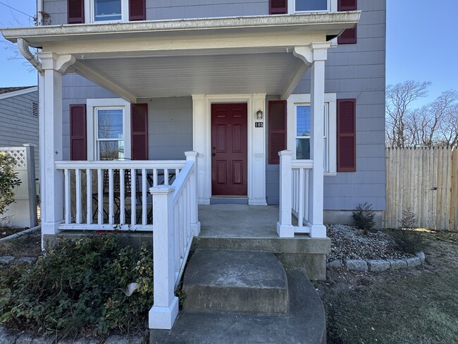 185 Buckingham Ave in Milford, CT - Building Photo - Building Photo