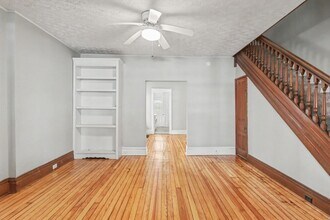 110 W Pomfret St in Carlisle, PA - Building Photo - Building Photo