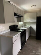 811 Seldon Dr in Charlotte, NC - Building Photo - Building Photo
