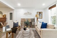 645 Stirling St photo'