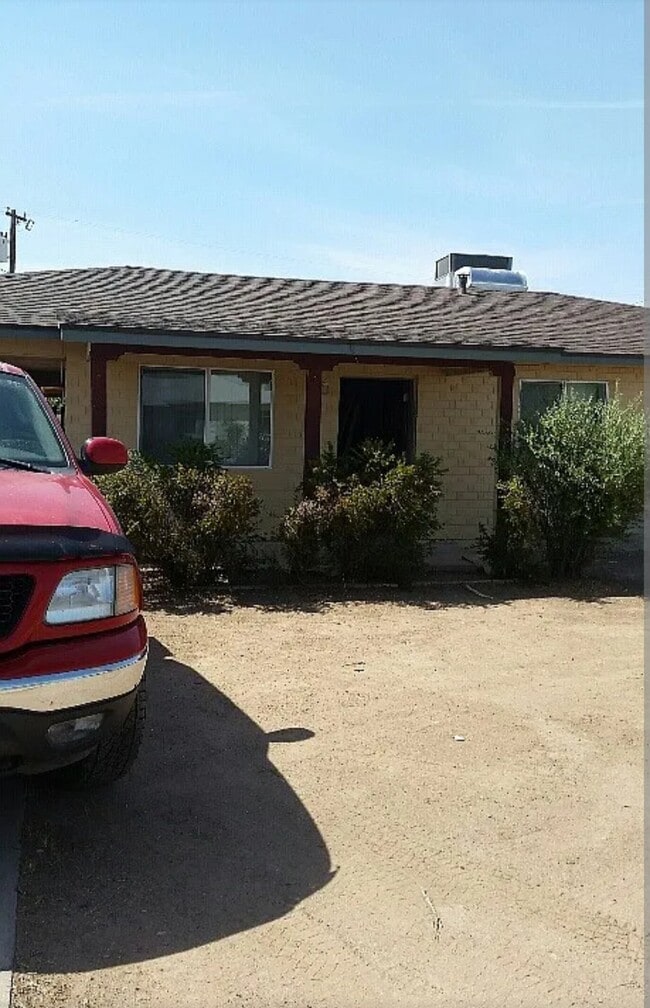property at 1933 W Mitchell Dr
