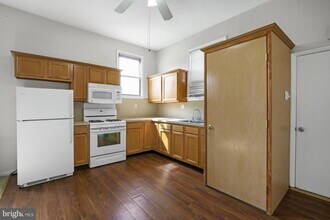 2340 S 12th St in Philadelphia, PA - Building Photo - Building Photo