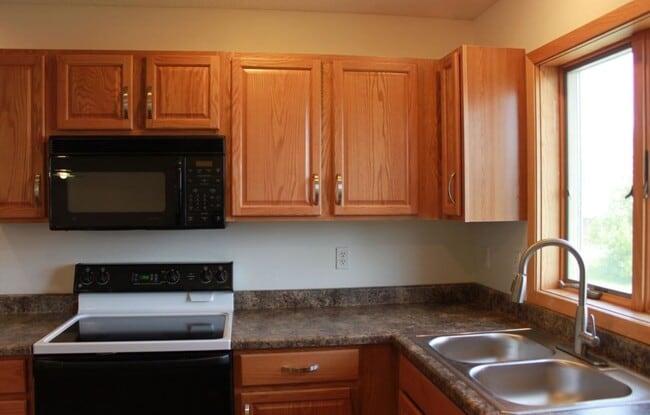 1707 2nd St, Unit 1705 in Coralville, IA - Foto de edificio - Building Photo
