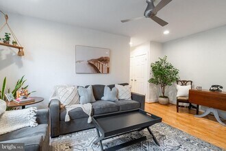 4004 Beecher St NW in Washington, DC - Building Photo - Building Photo