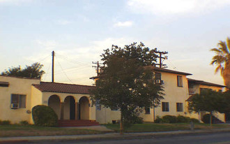 1115-1121 W Alhambra Rd