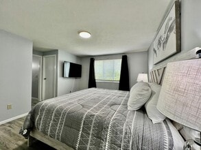 6631 Pin Oak Ct in Mason, OH - Building Photo - Building Photo