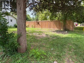 8 Siskind Ct in Chatham, ON - Building Photo - Building Photo