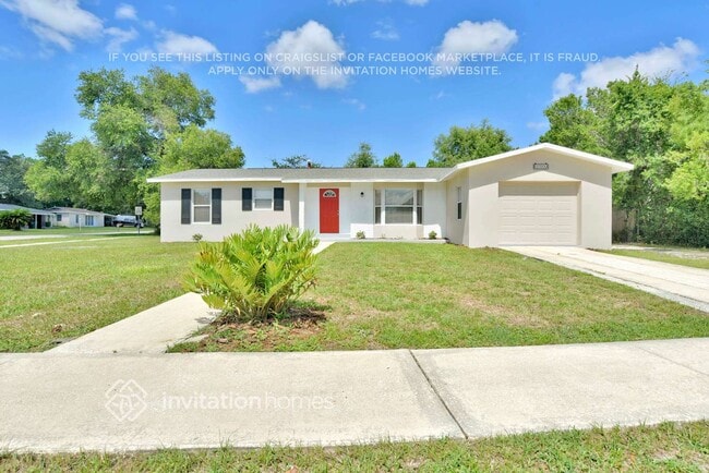 1088 E Page Dr in Deltona, FL - Building Photo - Building Photo
