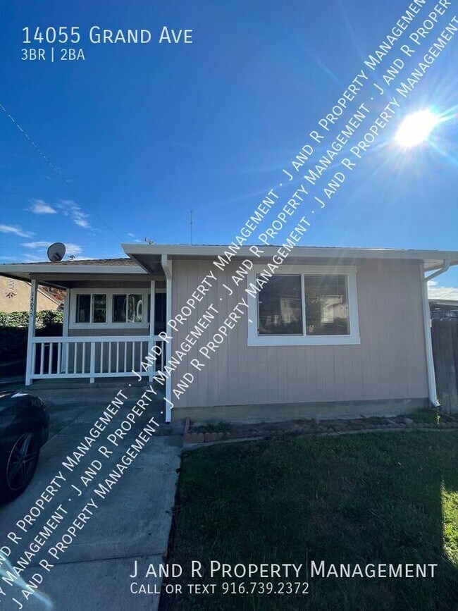 14055 Grand Ave in Walnut Grove, CA - Building Photo - Building Photo