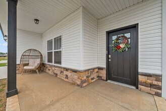 1511 Kingbird Dr in Clarksville, TN - Building Photo - Building Photo