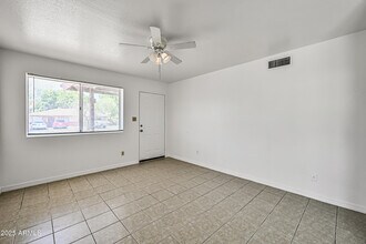 435 E Vine Ave in Mesa, AZ - Building Photo - Building Photo