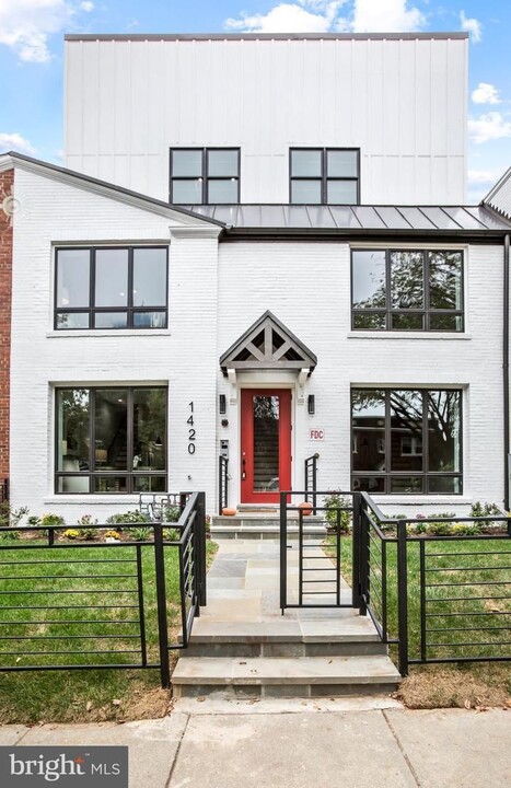 1420 Staples St NE in Washington, DC - Foto de edificio
