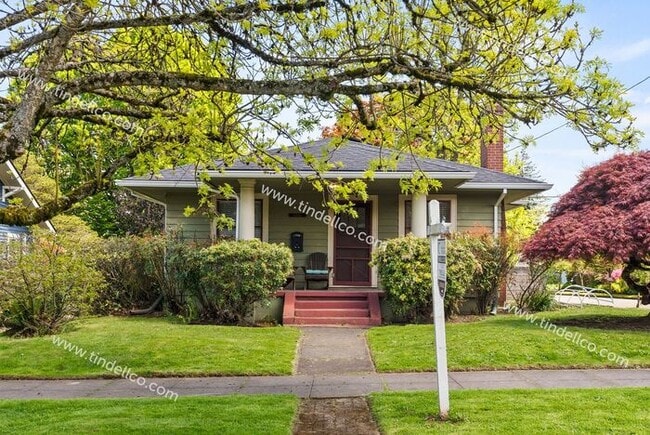 6406 NE 22nd Ave in Portland, OR - Building Photo - Building Photo