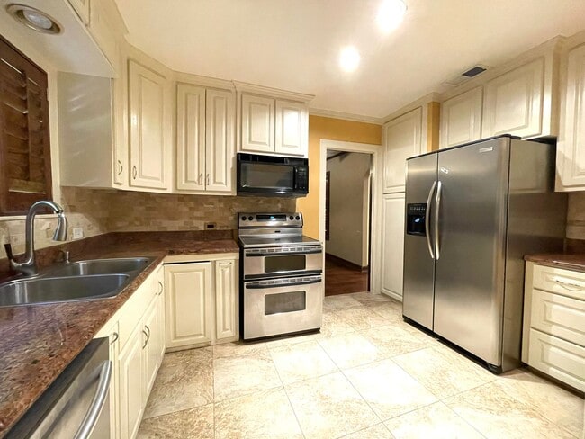 1209 Orange Ave in McAllen, TX - Building Photo - Building Photo