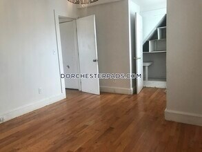 6 Bowdoin Park-Unit -2 in Boston, MA - Building Photo - Building Photo