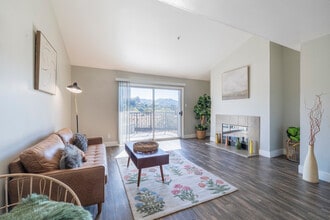 The Terraces in El Sobrante, CA - Foto de edificio - Interior Photo