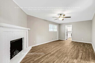 3782 Lake Dr SE in Smyrna, GA - Foto de edificio - Building Photo