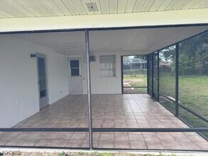 3632 Country Club Blvd in Cape Coral, FL - Building Photo - Building Photo