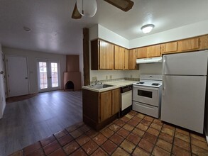 2600 W Zia Rd in Santa Fe, NM - Building Photo - Building Photo