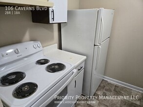 106 Caverns Blvd in Grottoes, VA - Building Photo - Building Photo