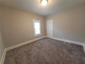 2715 Delaware St in Anderson, IN - Building Photo - Building Photo