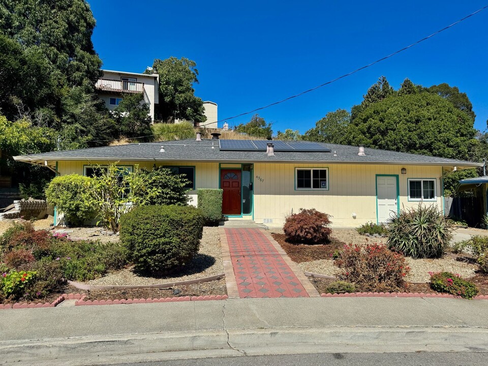 4367 Nelson Dr in Richmond, CA - Building Photo