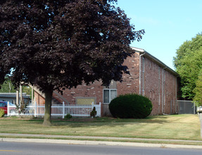 Valley Oak Apartments in Toledo, OH - Foto de edificio - Building Photo